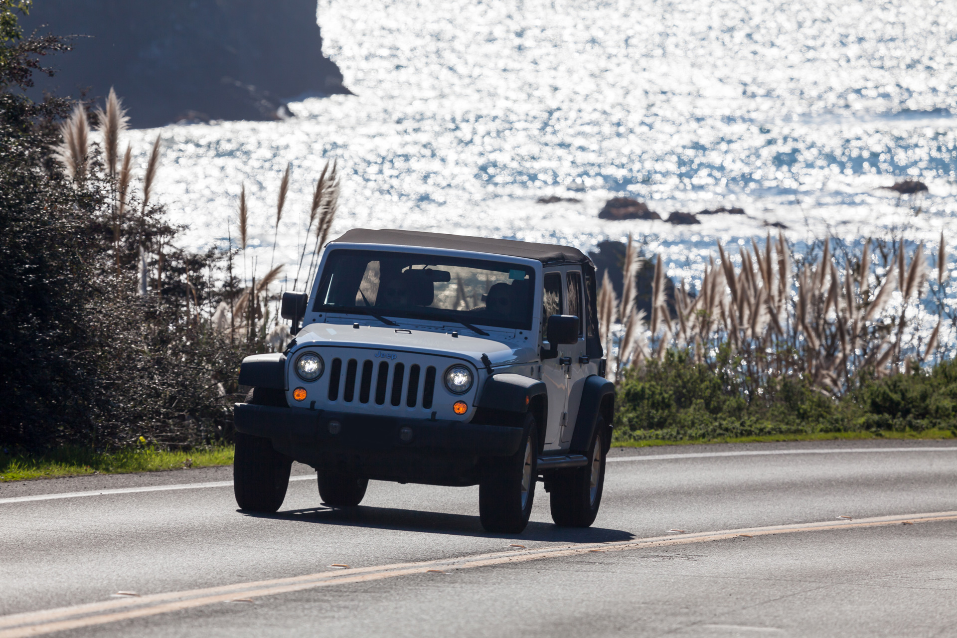 Jeep driving into Fort Bragg